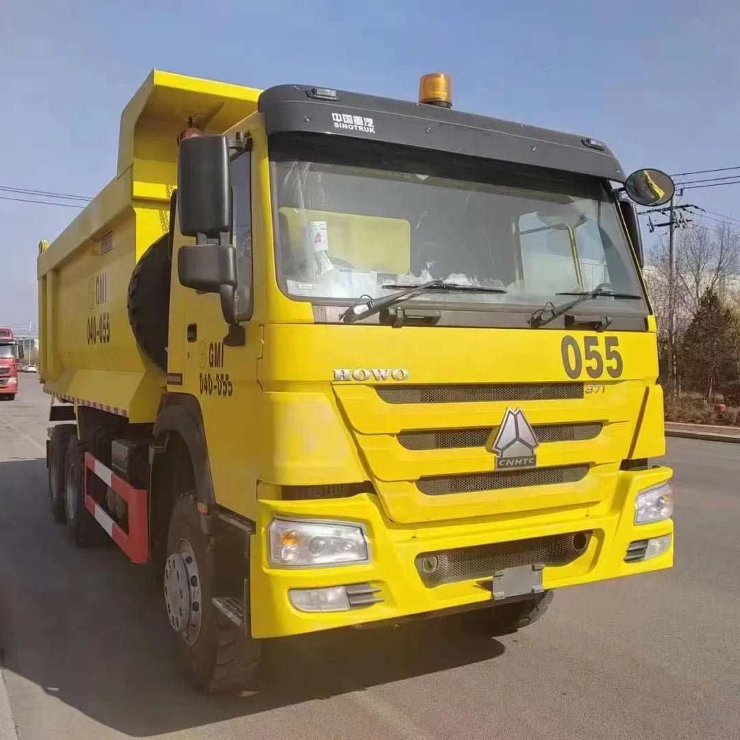 Sinotruk HOWO 6x4 10 Wheeler Tipper Lorry 371HP Diesel Dumper Truck with HW76 Cabin and Air Conditioning