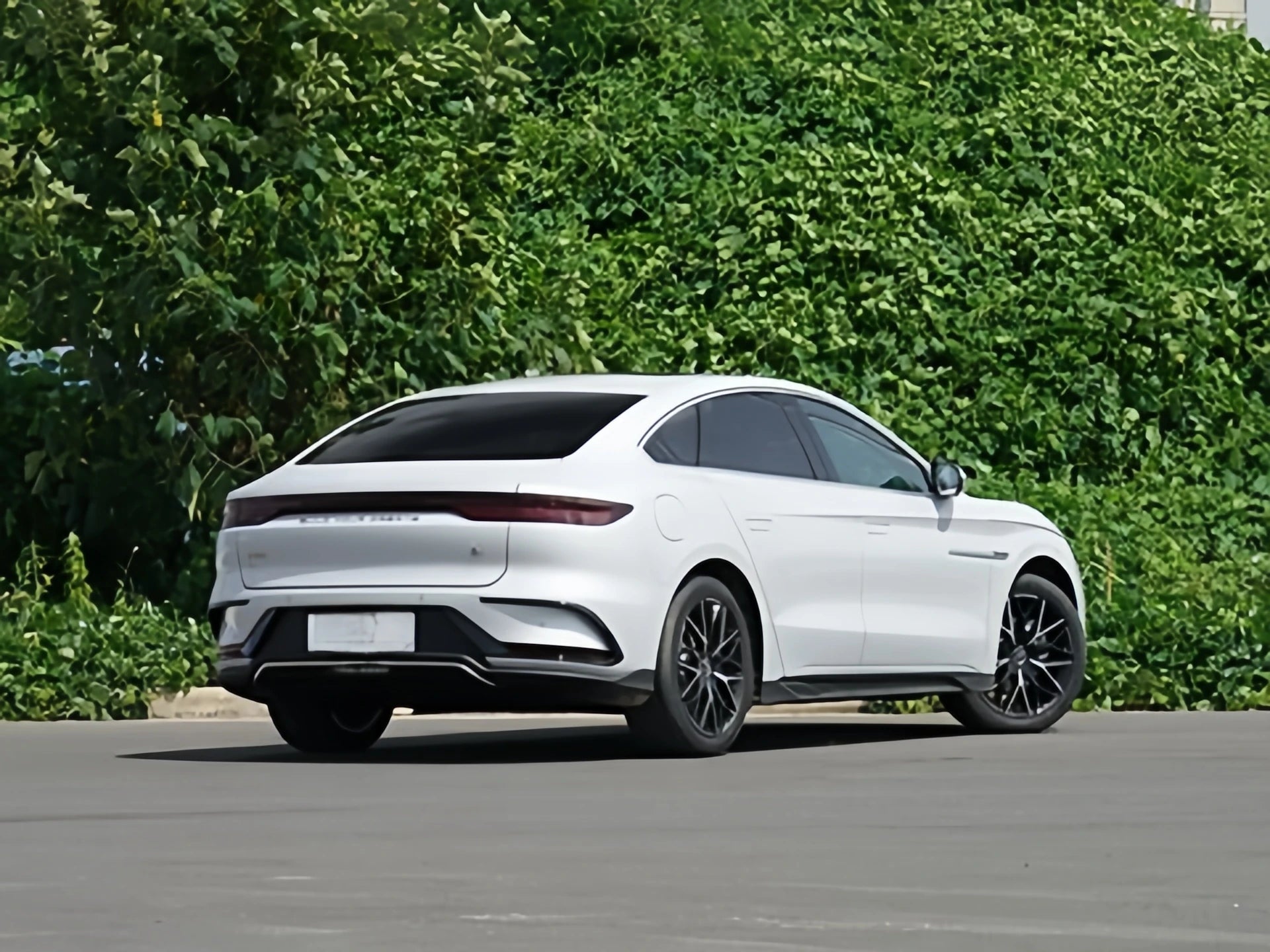 BYd Han 2024 Ev Luxury Edition 506km Range Electric Sedan
