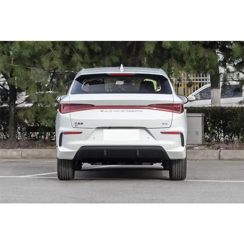 BYD E2
