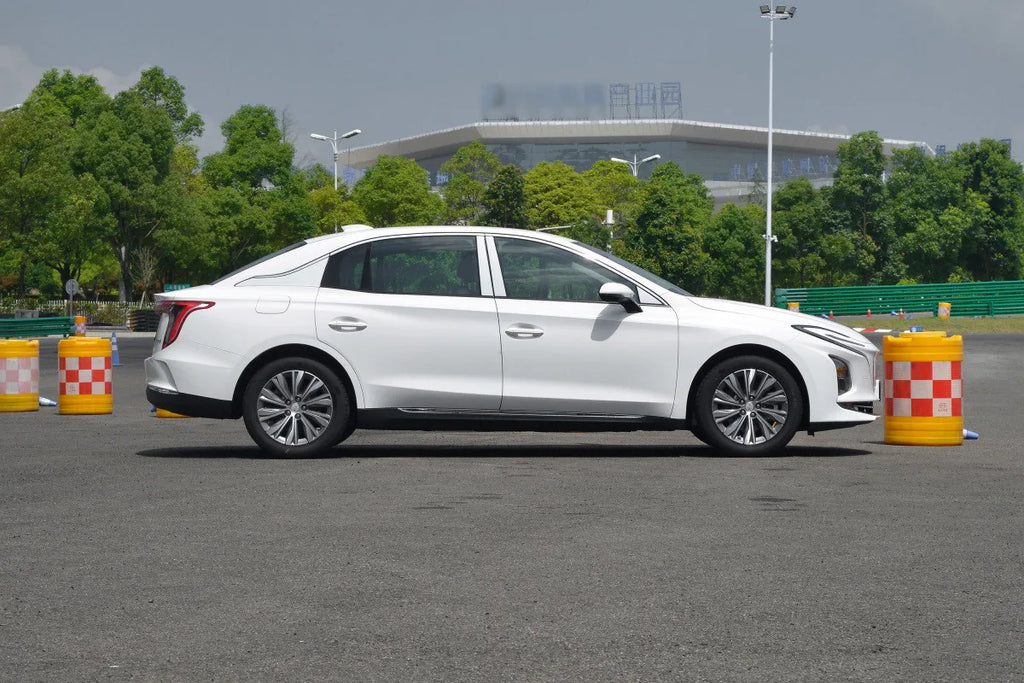 2023 New HongQi  Electric Vehicle