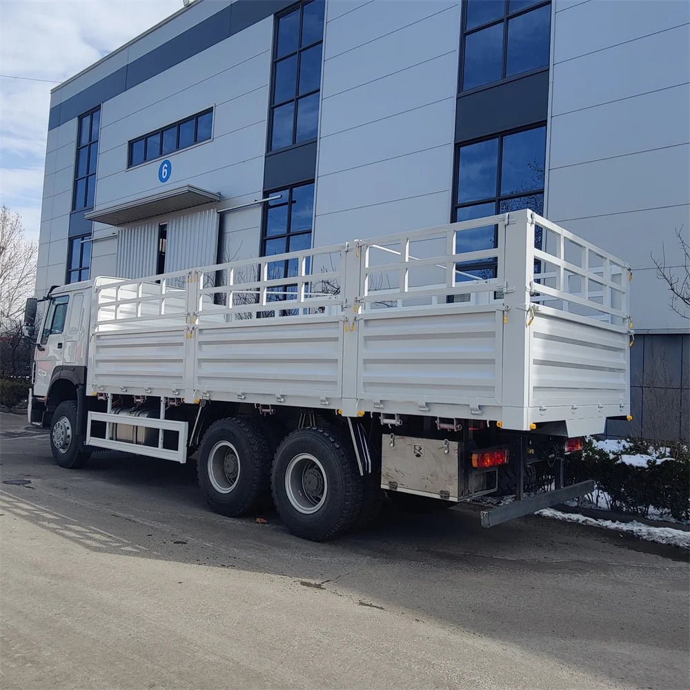 Howo Cargo Trucks 6x4 40t 50t Euro 3 Emission Standard Cargo Truck