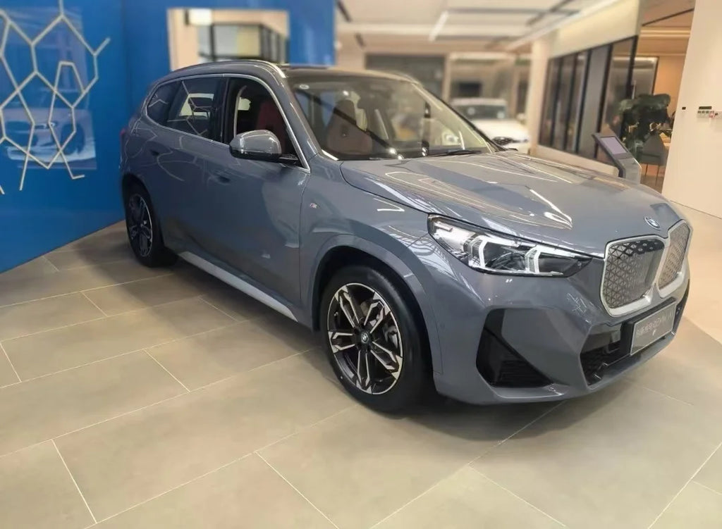 Electric Car 2025 BMW IX1 Compact SUV