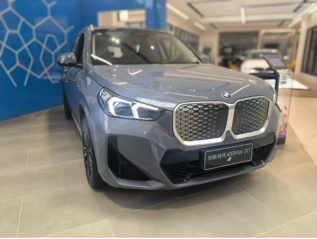 Electric Car 2025 BMW IX1 Compact SUV