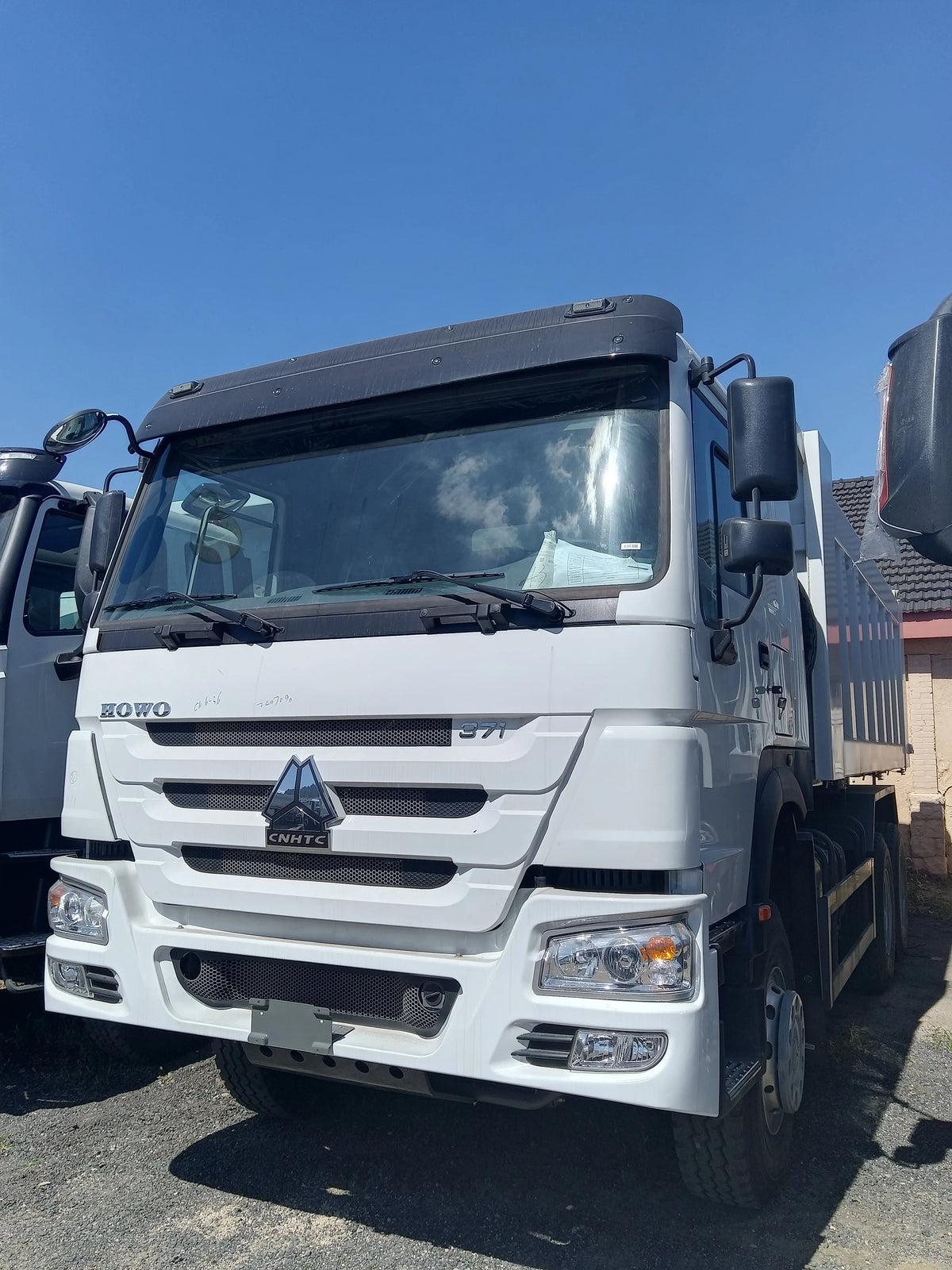 Sinotruk HOWO 6*4 10wheels 371hp Dump Truck