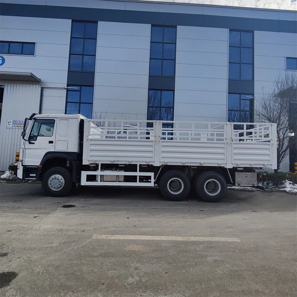 Howo Cargo Trucks 6x4 40t 50t Euro 3 Emission Standard Cargo Truck