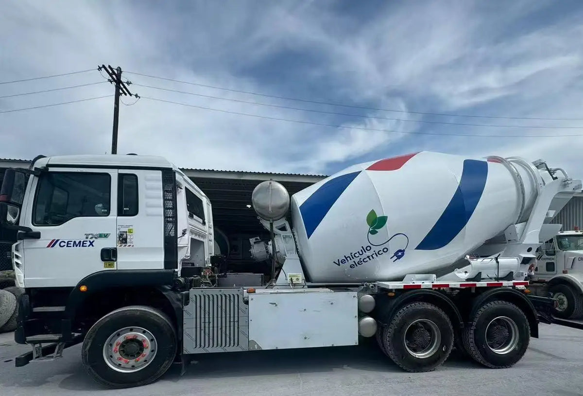 Cement Mixer Truck Transit Mixer Vehicle