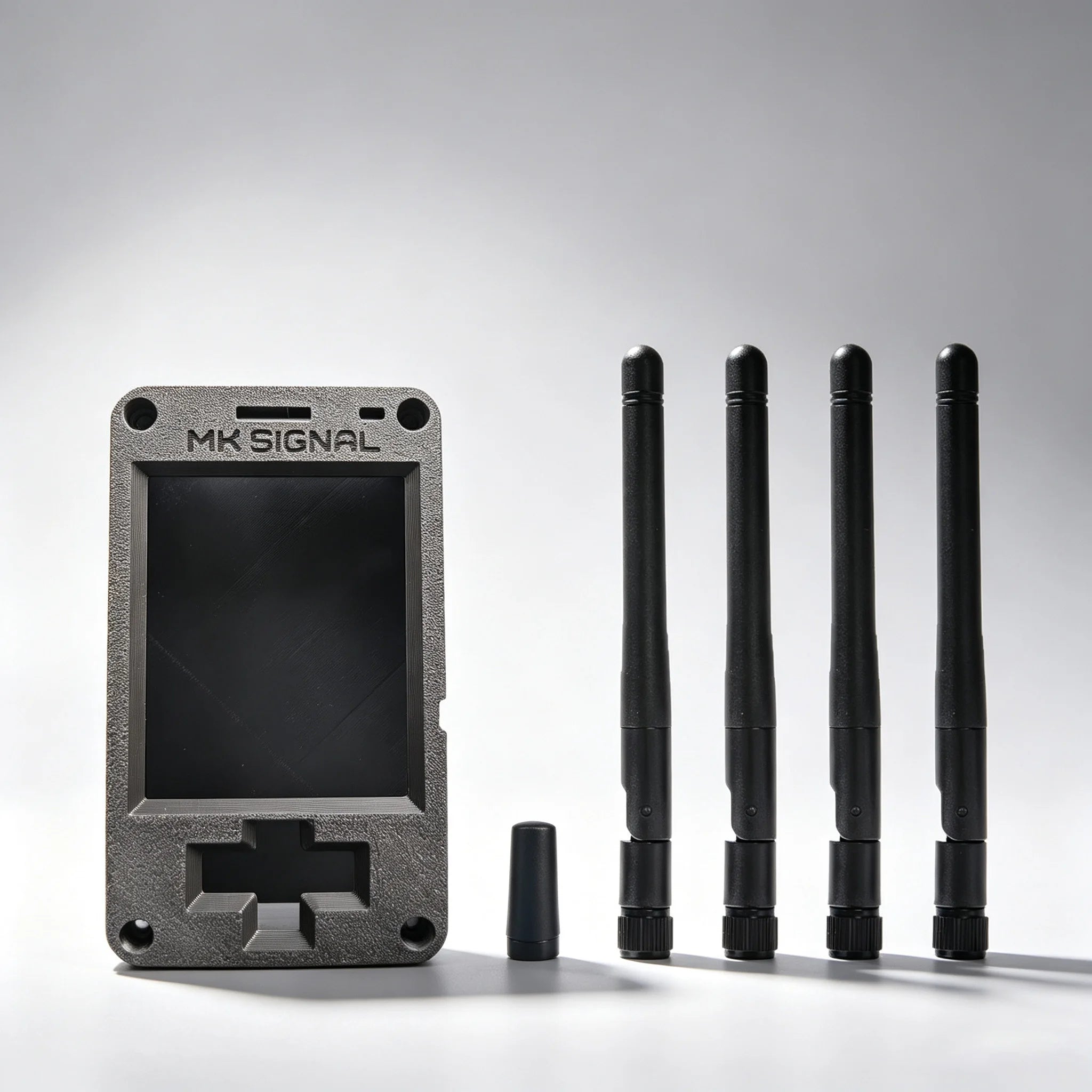 New ESP32-DIV Wireless WiFi Bluetooth Debug Tool NRF24 CC1101 ESP32 2.8 inch Touch Screen Equipped with cases and antennas